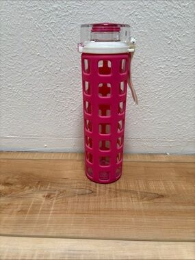 ELLO Pink Glass Water Bottle with Protective Sleeve